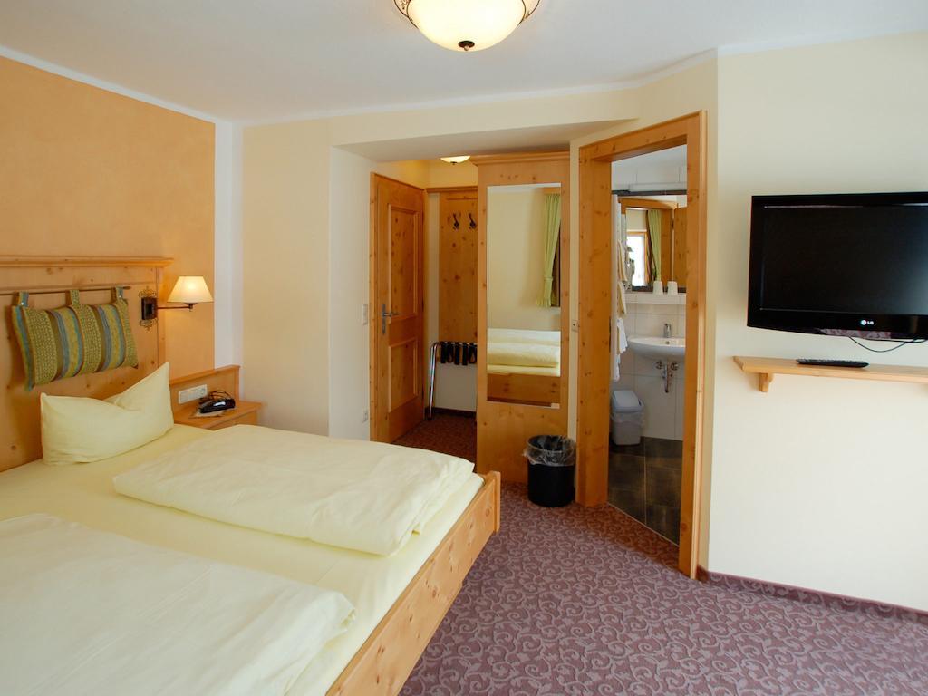 Hotel Gebirgshaeusl Engedey Pokoj fotografie